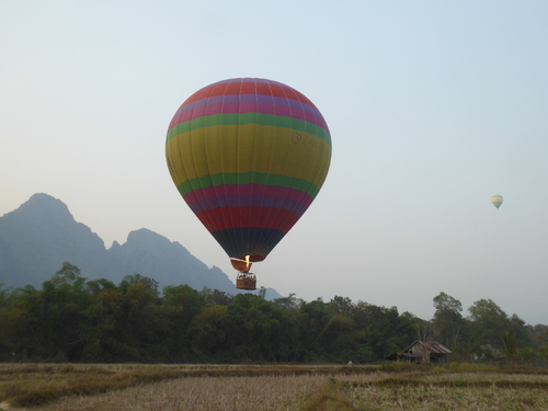 Ch&acirc;teau d'Oex? Non Vang Vieng(3)