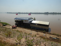 Kh&egrave;m Kong(Berges du M&eacute;kong)