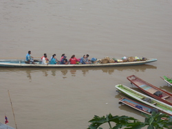 Vie du fleuve &agrave; Louang Prabang